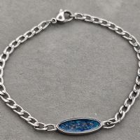 Memorial bracelet with oval ashes setting