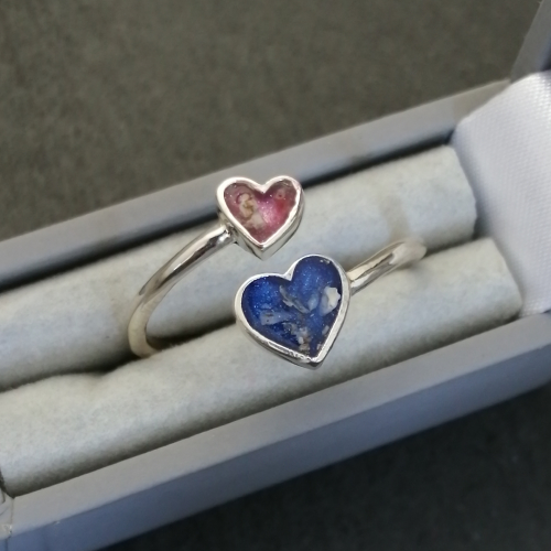 Memorial Ring double heart design