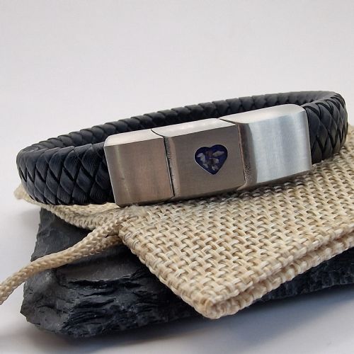 Leather bracelet with heart ashes clasp
