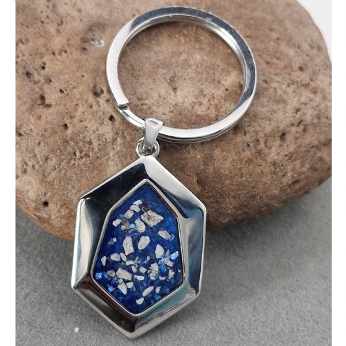 Chunky Geometric Memory keyring with ashes