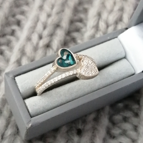 Memorial ashes Ring CZ encrusted heart = size Q