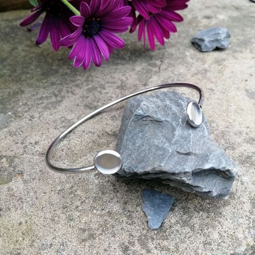 Memory bangle with ashes
